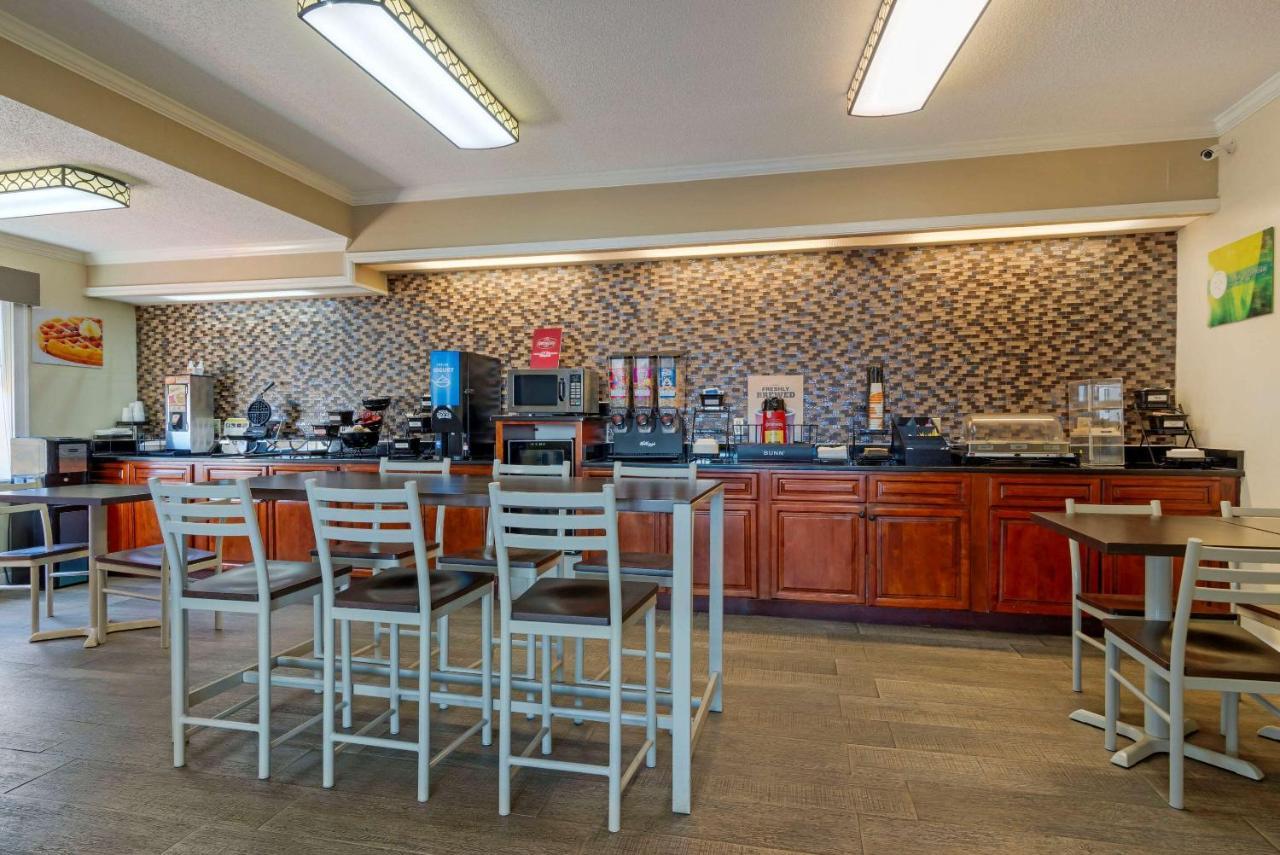 Quality Inn Ashburn Exterior foto
